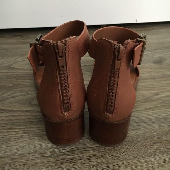 Steve Madden Sandals - Picture 4 of 5